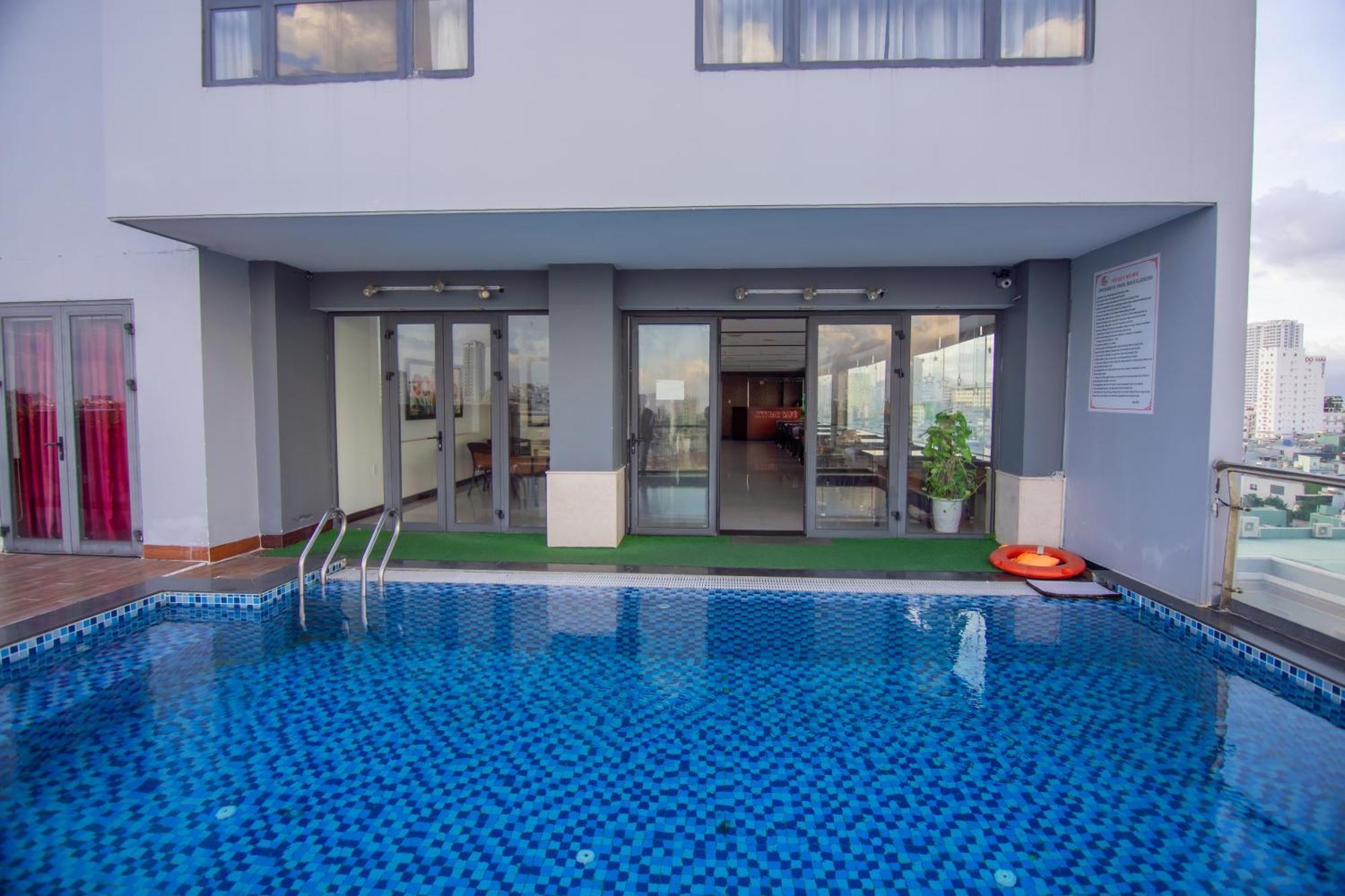 Quoc Cuong Hotel & Apartment Danang By Haviland Exteriör bild
