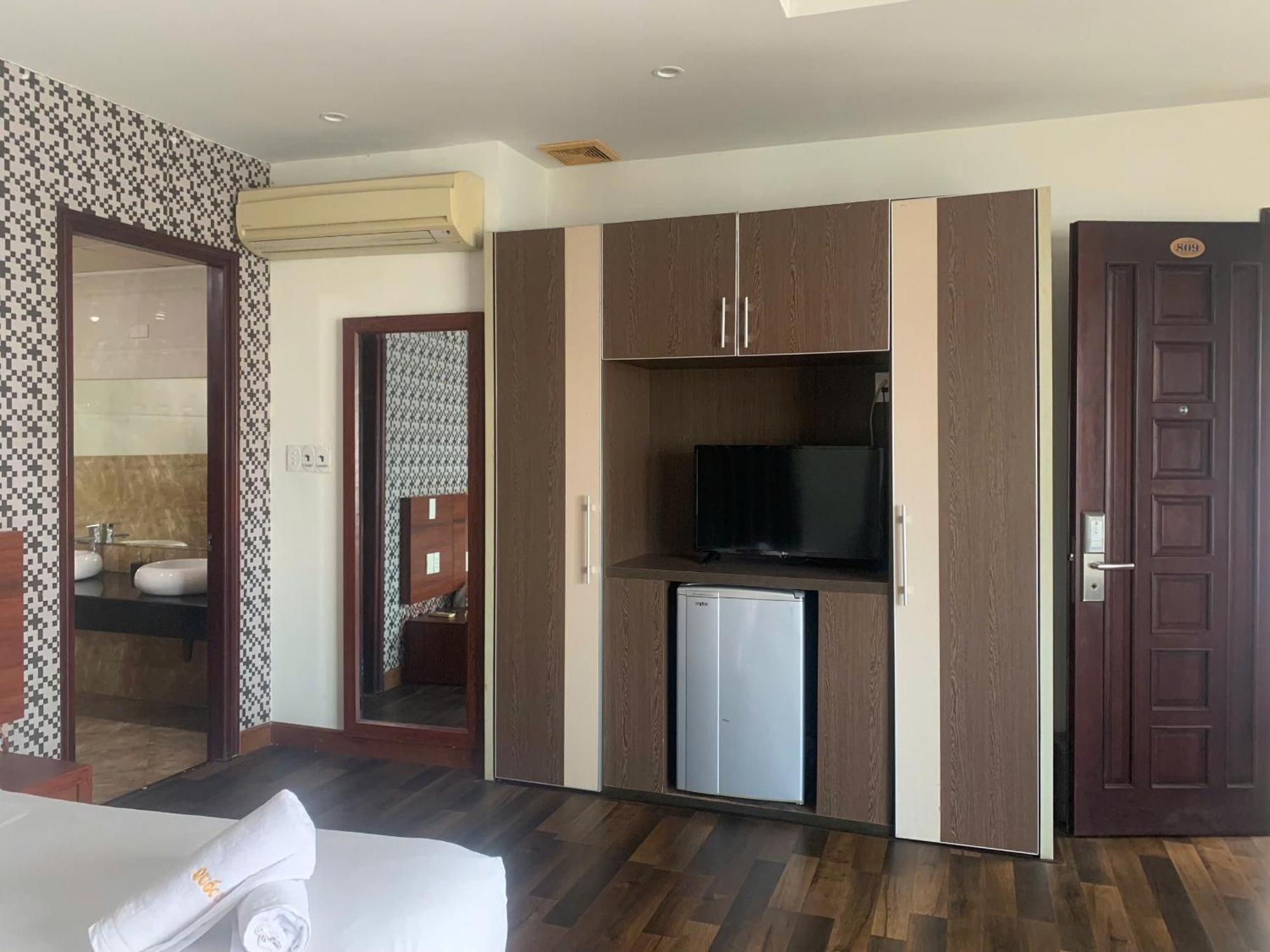 Quoc Cuong Hotel & Apartment Danang By Haviland Exteriör bild